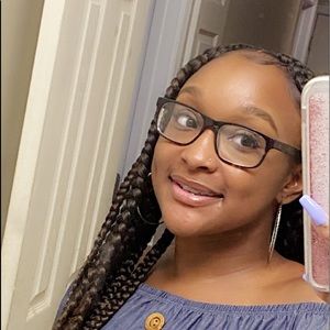 Meet your Posher, Chyiann